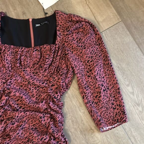 NWT ZARA LEOPARD PRIND RUSCHED MINI DRESS WITH RUFFLES SIZE SMALL - Picture 6 of 8